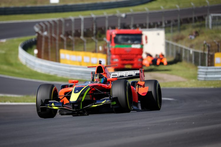 Schnitzenbaumer behauptet in Zandvoort gute Platzierung im BOSS GP Gesamtklassement